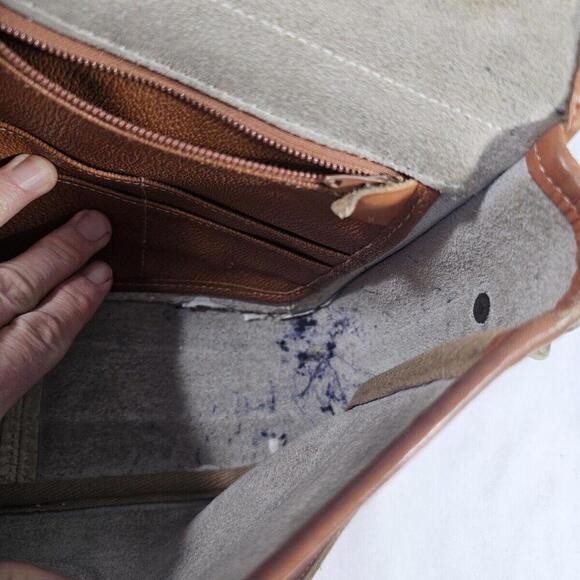 Dooney & Bourke Vintage Essex Cream Tan Shoulder Pebbled Leather Purse Bag Read - Picture 9 of 11